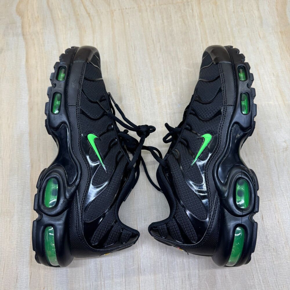 NEW Nike Air Max Plus “Green Strike” Black Lifestyle Shoes Mens sz 12 DM0032-024 - Picture 7 of 10